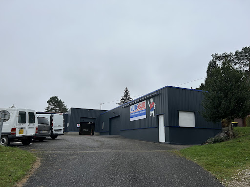 Photo 2 - Garage Bernhardt Autos