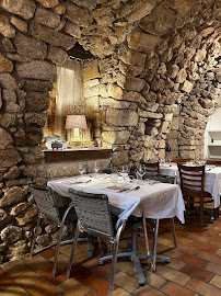 Atmosphère du Le Jas Restaurant à La Roque-d'Anthéron - n°1