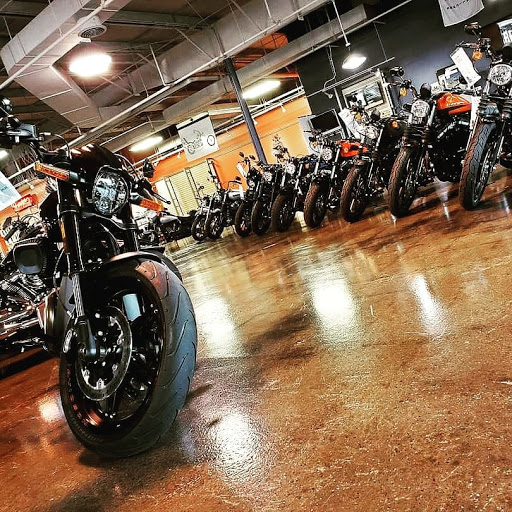 Harley-Davidson Dealer «Wild Fire Harley-Davidson», reviews and photos, 120 W North Ave, Villa Park, IL 60181, USA