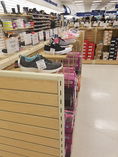 Department Store «Marshalls», reviews and photos, 460 E Waterfront Dr, Homestead, PA 15120, USA