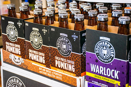 Liquor Store «Shoregate Beverage & Liquor», reviews and photos, 30498 Lakeshore Blvd, Willowick, OH 44095, USA