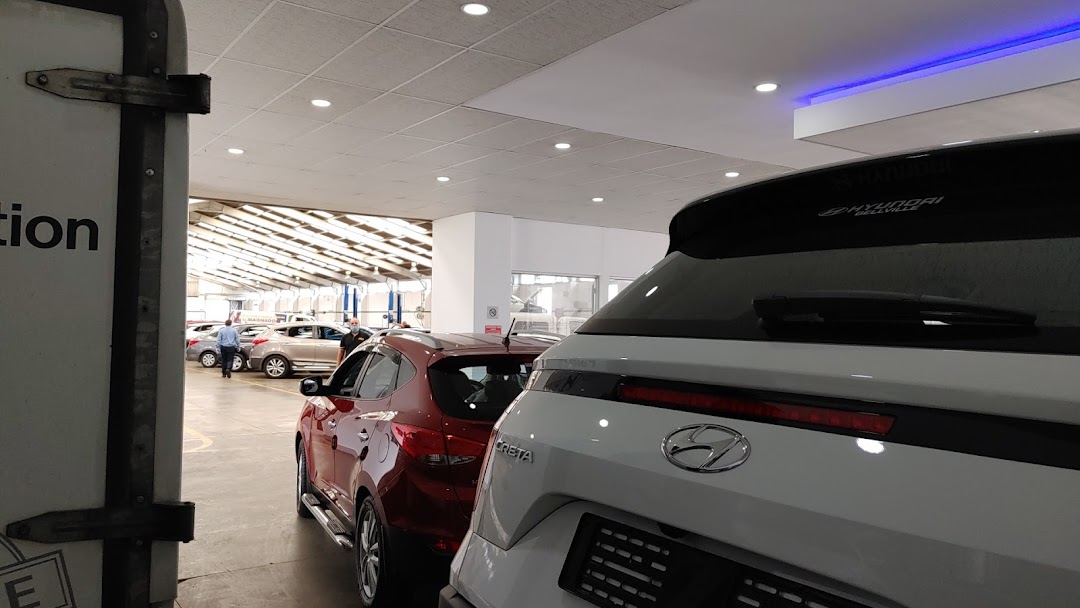 Hyundai Service Station in the city Paarl