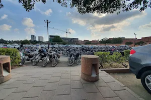 Aga Khan University Hospital Parking image