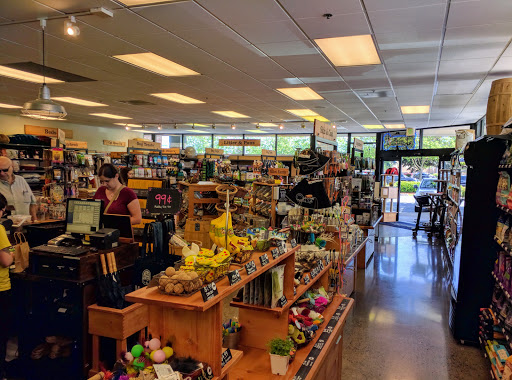 Pet Supply Store «Mud Bay», reviews and photos, 2100 SE 164th Ave, Vancouver, WA 98683, USA