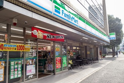 ファミリーマート 赤坂一丁目店