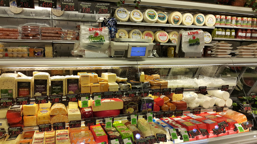 Grocery Store «Fresh Farms», reviews and photos, 20 S Milwaukee Ave, Wheeling, IL 60090, USA