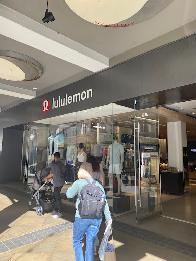 Sportswear Store «lululemon», reviews and photos, 334 Santana Row #1035, San Jose, CA 95128, USA