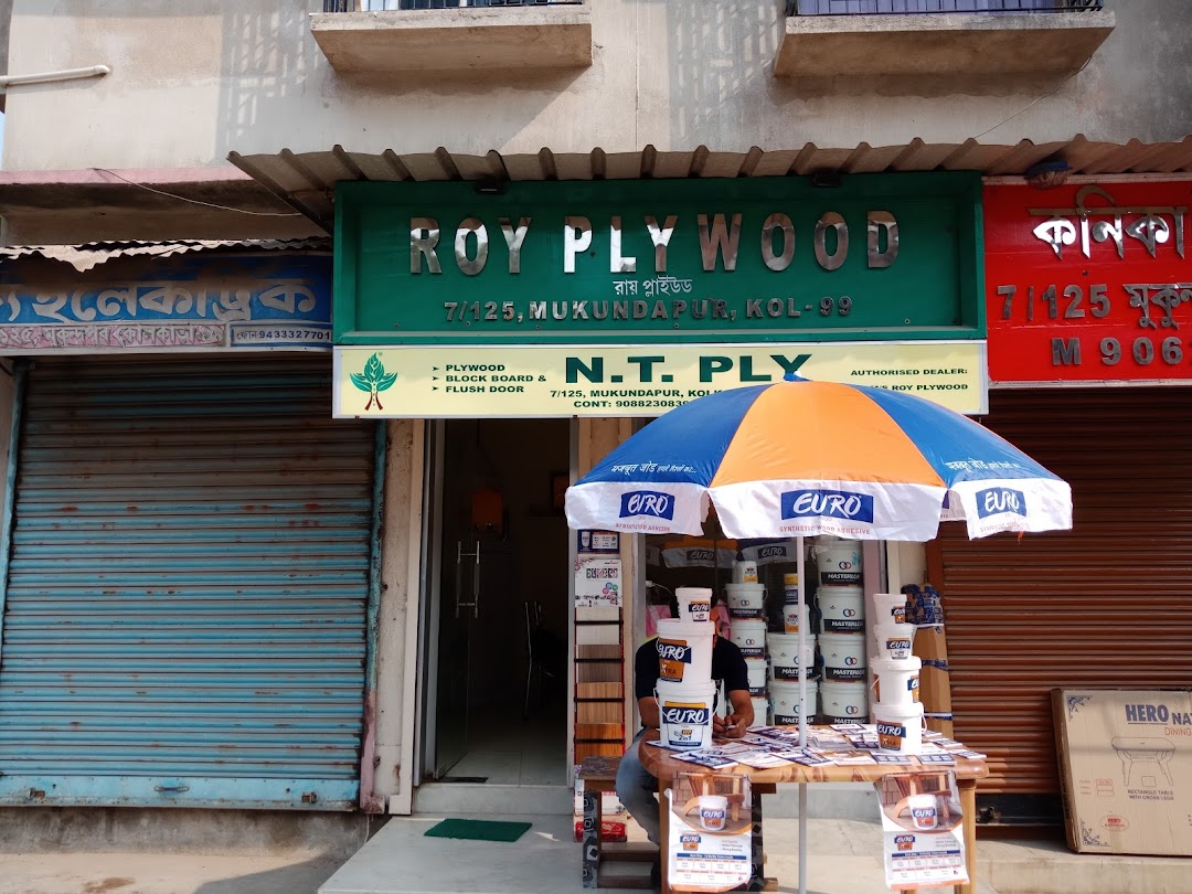 Roy Plywood