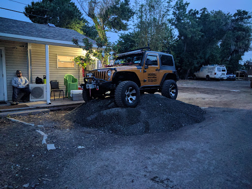 Roofing Contractor «Alvarez Home Repairs, LLC», reviews and photos, 13101 Automobile Blvd, Clearwater, FL 33762, USA