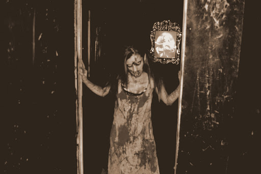 Haunted House «Moxley Manor Haunted House», reviews and photos, 510 Harwood Rd, Bedford, TX 76021, USA