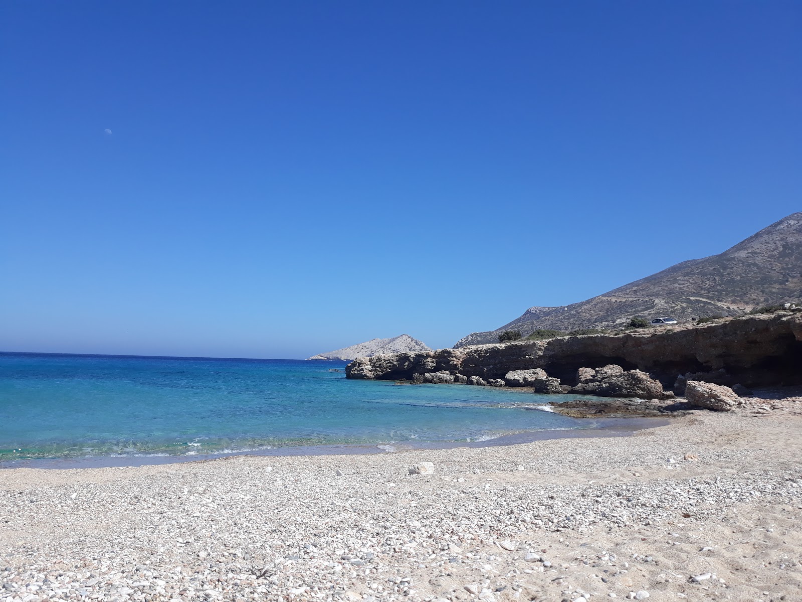 Foto van Kalotaritissa beach met gemiddeld niveau van netheid