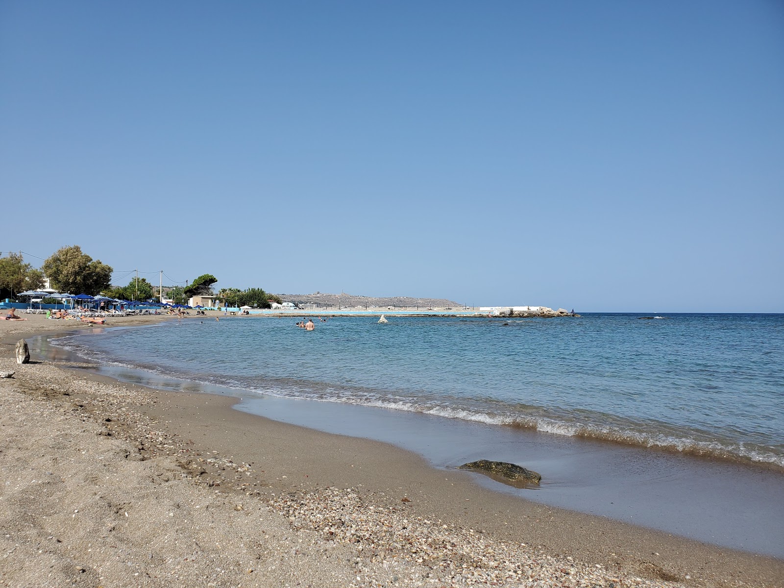 Foto de Playa Kathara área de complejo turístico de playa