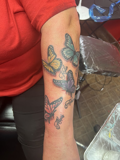 Explore lock shock and barrel tattoo ideas, creative tattoo ideas in York, available at Mondo Ink Tattoo