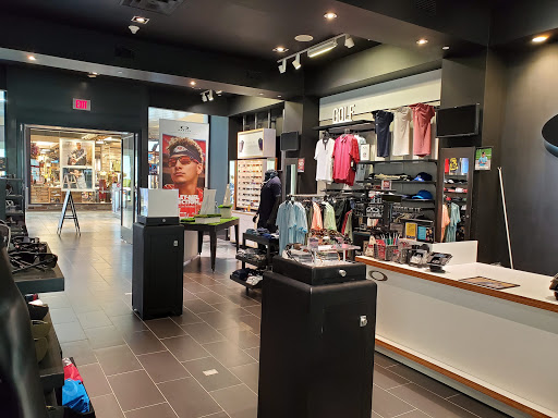 Sunglasses Store «Oakley Store», reviews and photos, 132 Christiana Mall #1454, Newark, DE 19702, USA