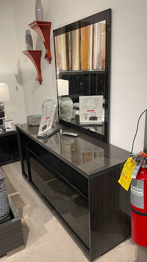 Furniture Store «Rooms To Go & Rooms To Go Kids Furniture Store - Dadeland (Miami)», reviews and photos, 7360 N Kendall Dr, Miami, FL 33156, USA