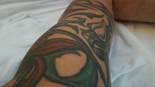 Tattoo and Piercing Shop «Bleed Blue Tattoo & Piercing», reviews and photos, 527 S Upper St, Lexington, KY 40508, USA