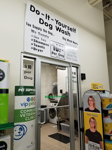 Pet Supply Store «Pet Supplies Plus», reviews and photos, 521 Noble Creek Dr, Noblesville, IN 46060, USA