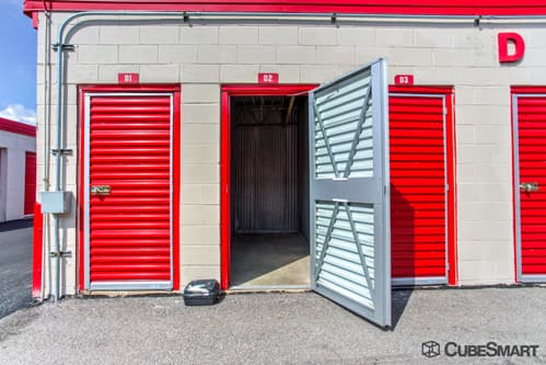 Self-Storage Facility «CubeSmart Self Storage», reviews and photos, 1950 S Mt Prospect Rd, Des Plaines, IL 60018, USA