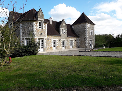 La roulotte de Lise à Hesmond