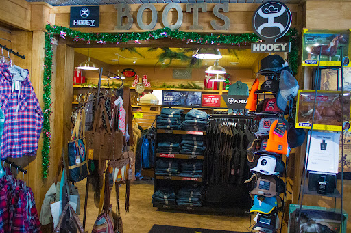 Tack Shop «Green Mountain Horse & Tack», reviews and photos, 1327 Sharon Copley Rd, Wadsworth, OH 44281, USA