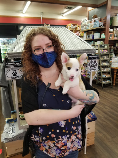 Pet Store «Firehouse Pet Shop & Grooming», reviews and photos, 17 S Wenatchee Ave, Wenatchee, WA 98801, USA