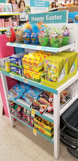 Drug Store «Walgreens», reviews and photos, 15 Grant Square, Hinsdale, IL 60521, USA