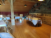 Atmosphère du Restaurant L'Auberge Du Saint Louis à Boult-aux-Bois - n°13