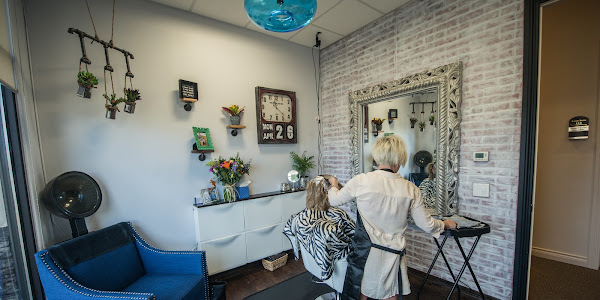 Phenix Salon Suites