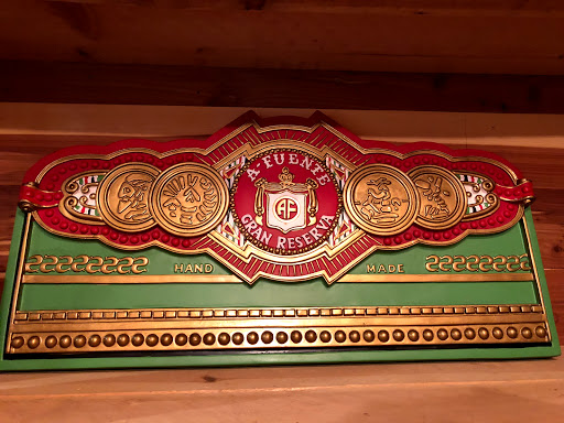 Tobacco Shop «Elite Smoke Shop», reviews and photos, 8250 W 3rd St, Los Angeles, CA 90048, USA