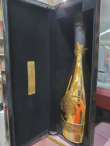 Supermarket «Hinky Dinky Supermarket», reviews and photos, 3110 M L King Ave, Flint, MI 48505, USA