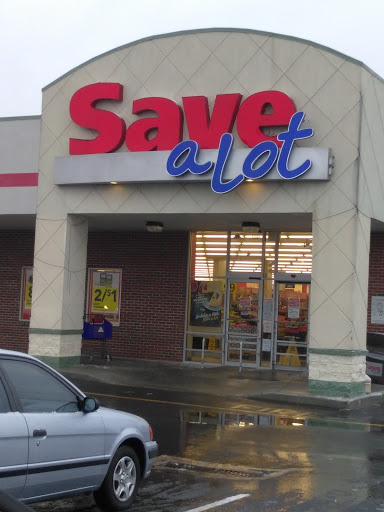 Grocery Store «Save-A-Lot», reviews and photos, 3949 US-130, Pennsauken Township, NJ 08110, USA