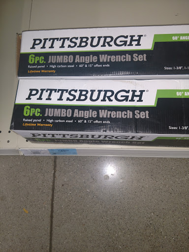 Hardware Store «Harbor Freight Tools», reviews and photos, 1460 Main St, Hamilton, OH 45013, USA