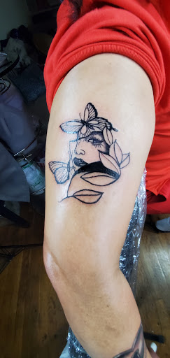 Tattoo Shop «Studio 219 INK», reviews and photos, 1900 Piedmont Rd NE, Atlanta, GA 30324, USA