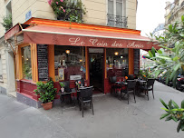 Photos du propriétaire du Restaurant français Le Coin des Amis Montmartre à Paris - n°1