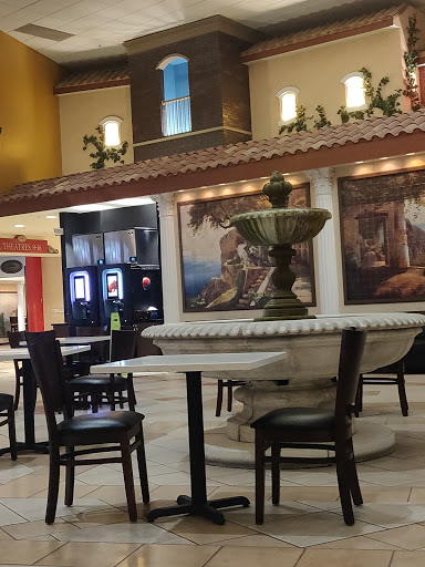 Movie Theater «B&B Theatres Overland Park 16», reviews and photos, 8601 W 135th St, Overland Park, KS 66223, USA