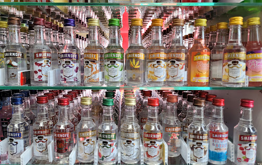 Wine Store «Greenwood Village Wine & Spirits», reviews and photos, 9251 E Peakview Ave Unit E, Greenwood Village, CO 80111, USA