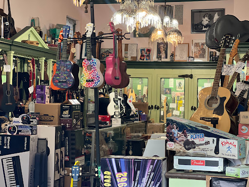 Book Store «Little City Books», reviews and photos, 100 Bloomfield St, Hoboken, NJ 07030, USA