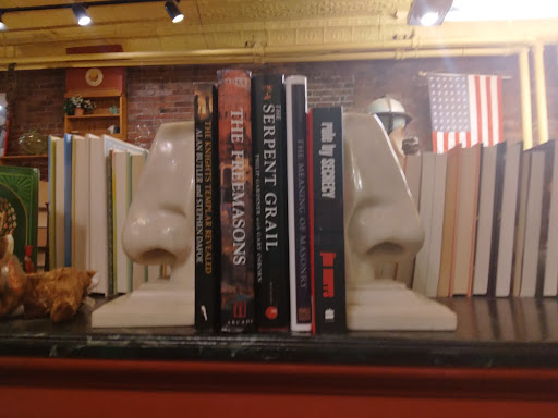 Used Book Store «Thimbleberry Books», reviews and photos, 166 S Central Ave, Marshfield, WI 54449, USA