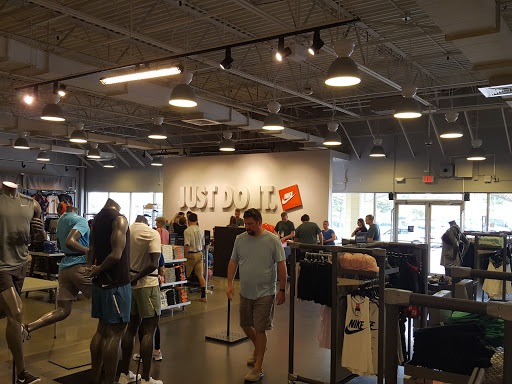 Clothing Store «Nike Factory Store», reviews and photos, 1475 N Burkhart Rd Suite C-200, Howell, MI 48855, USA