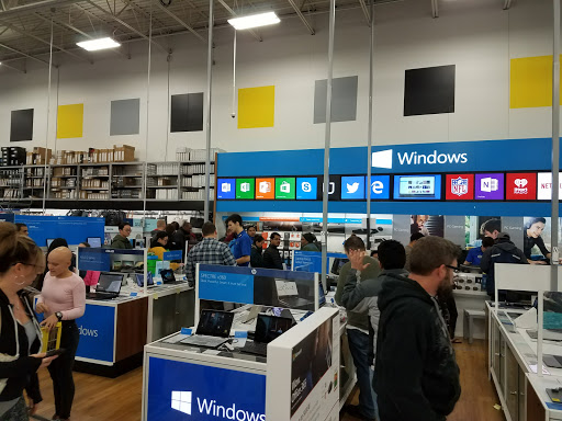 Electronics Store «Best Buy», reviews and photos, 445 Howe Ave, Cuyahoga Falls, OH 44221, USA