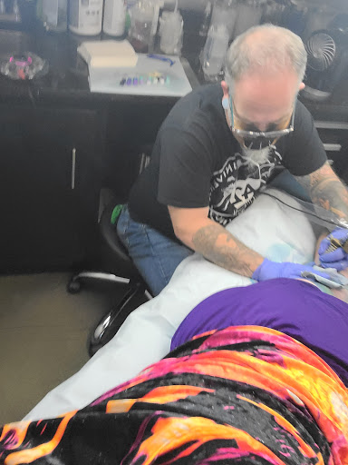 Tattoo Shop «Silver Fox Tattoo», reviews and photos, 533 10th St NW, Atlanta, GA 30318, USA