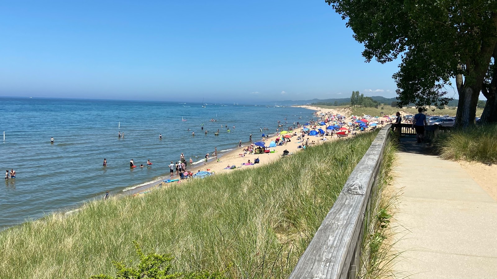 Fotografija Oval Beach z visok stopnjo čistoče