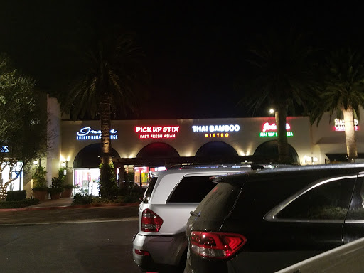 Shopping Mall «Quail Hill Shopping Center», reviews and photos, 6501 - 6875 Quail Hill Pkwy, Irvine, CA 92603, USA