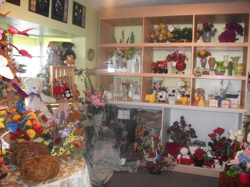 Florist «Marion Smith Florist», reviews and photos, 5904 7th St, Zephyrhills, FL 33542, USA