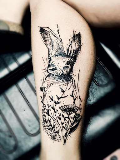 Tattoo artist Warren