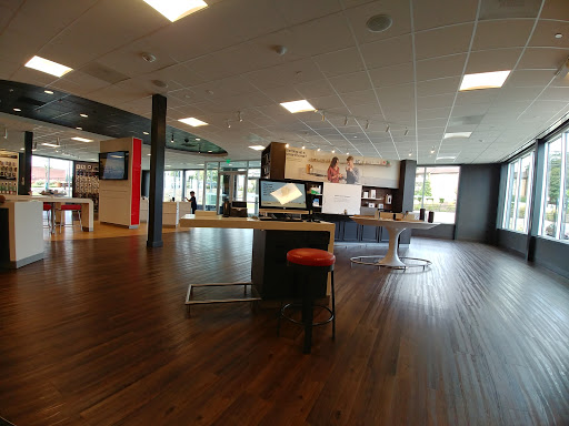 Cell Phone Store «Verizon», reviews and photos, 10000 Reisterstown Rd Suite 105, Owings Mills, MD 21117, USA