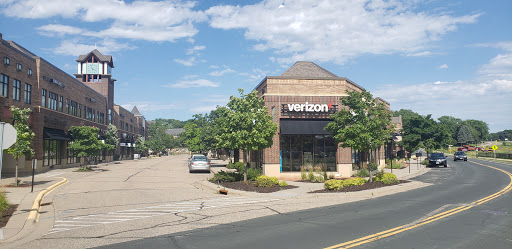 Cell Phone Store «Verizon Authorized Retailer - Wireless Zone», reviews and photos, 740 Main St #102, Mendota Heights, MN 55118, USA