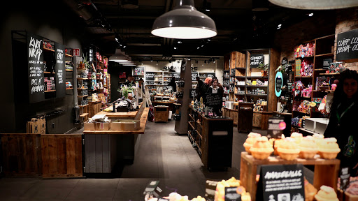 Stores buy natural cosmetics Stockholm