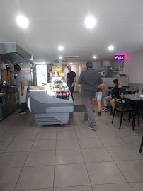 Atmosphère du Pizzeria Pizza et Kebab d'Or à Bons-en-Chablais - n°1