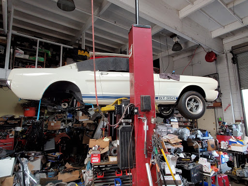 Auto Repair Shop «Meineke Car Care Center», reviews and photos, 3041 Middlefield Rd, Redwood City, CA 94063, USA
